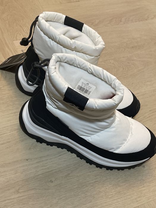 Продаются зимние ботинки