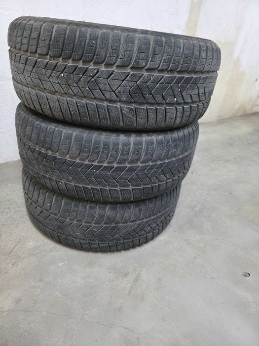 Зимни Гуми Pirelli Sottozero 3 245/45/18 XL 3 броя