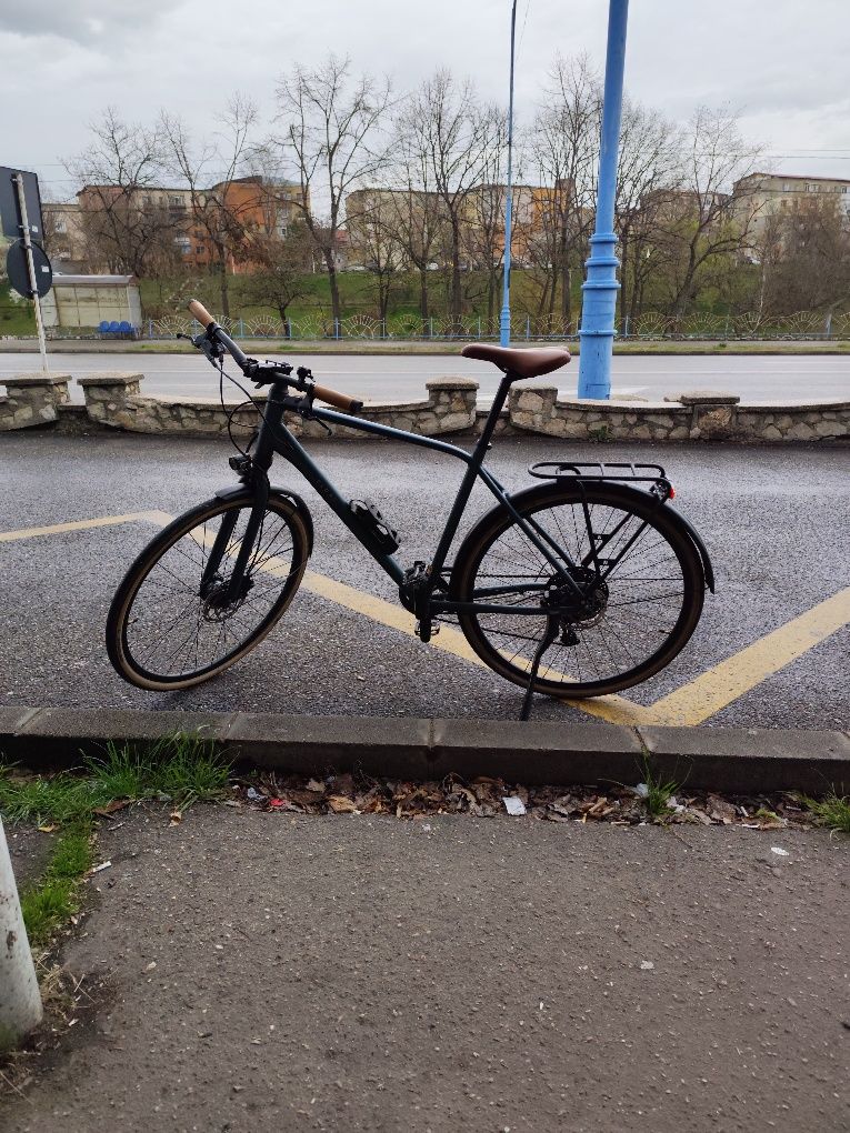 Vând bicicleta Elops 900