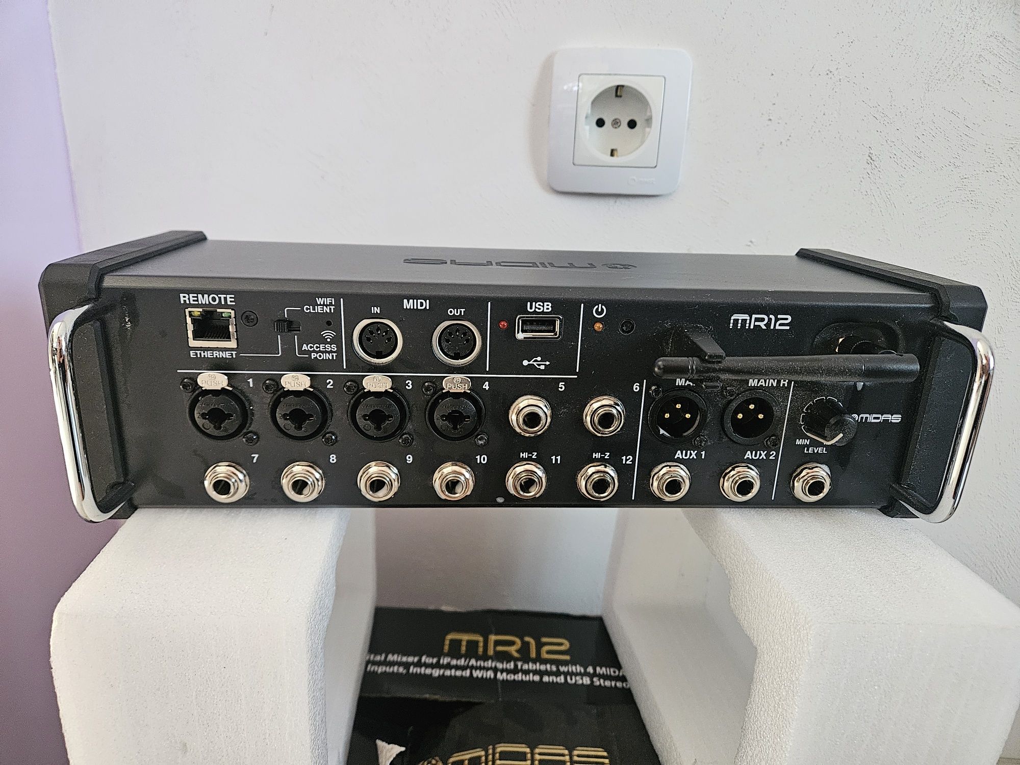 Midas mr12 дигитален пулт