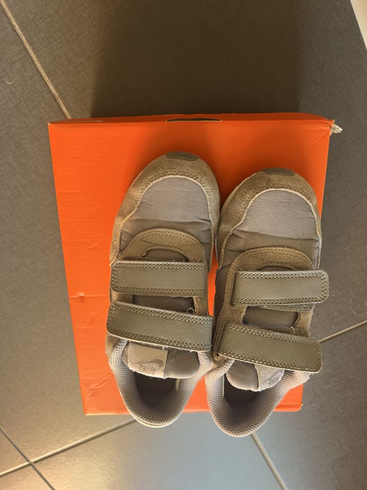 Маратонки Nike за момче