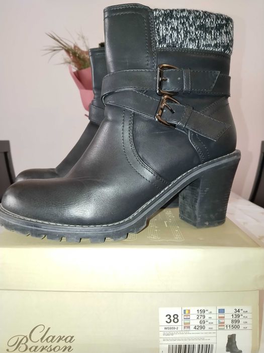 Продавам дамски боти