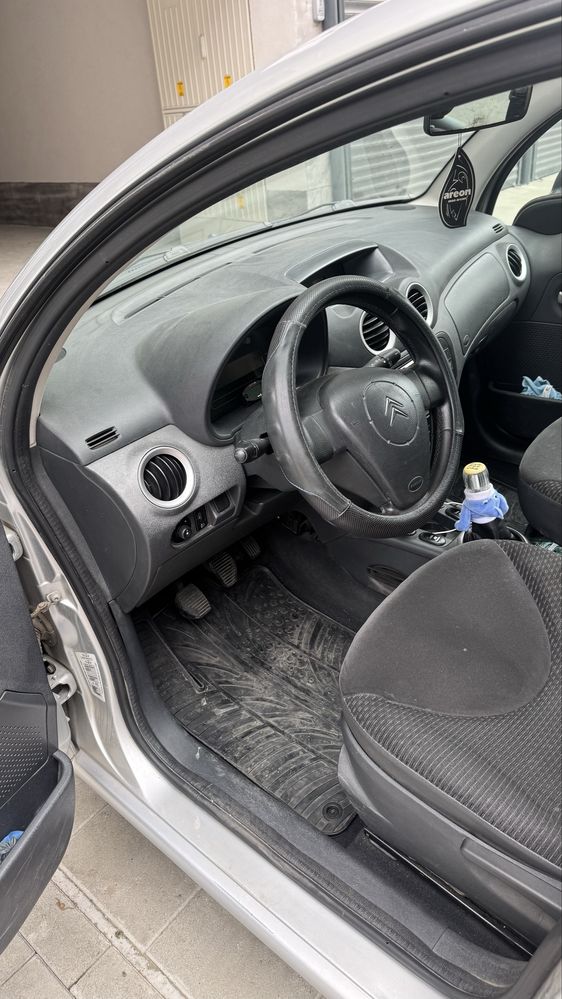 Citroen c3 2010 1.1газ бензин