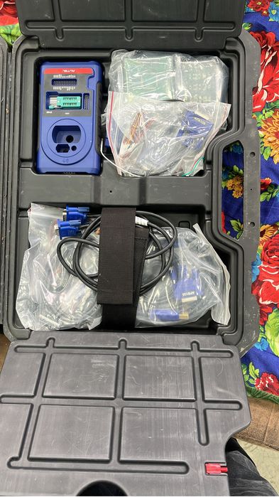 Автосканер Autel MaxiIM608