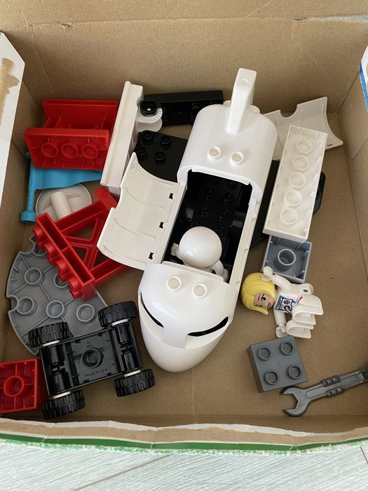 Lego duplo naveta spatiala