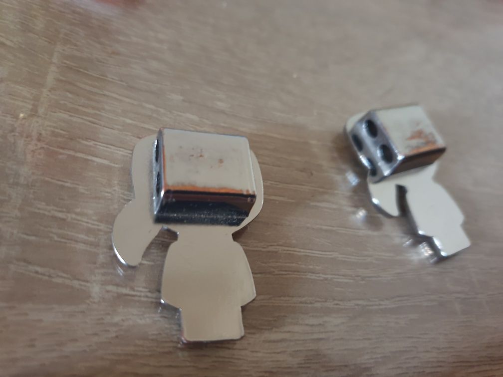 Accesorii karl lagerfeld pentru sireturi