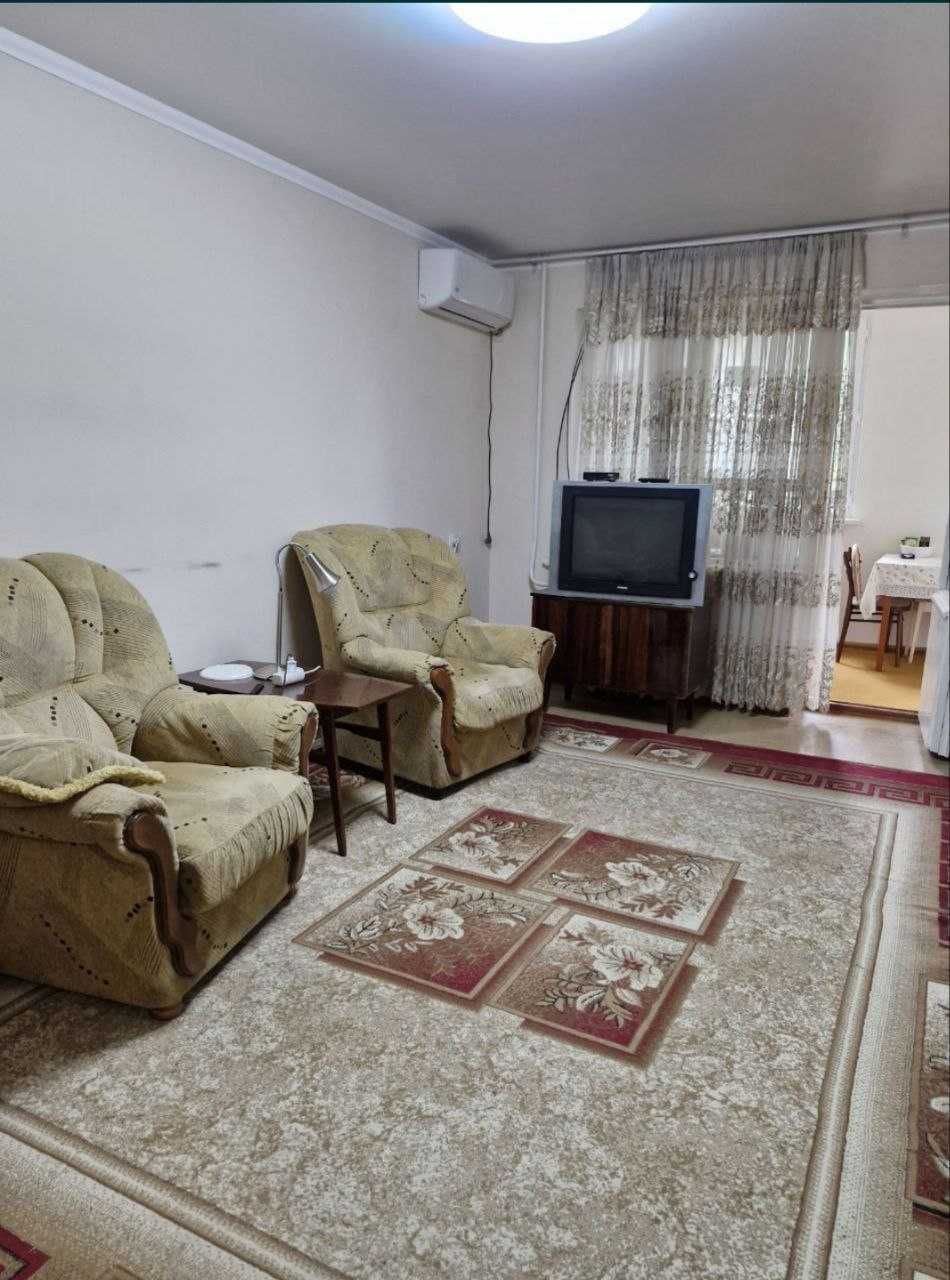м.Буюк Ипак Йули Саехат с/м Макро 2-комн 3/4 60 м² чистая обстановка