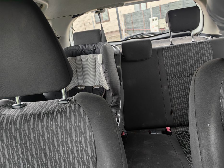 Toyota yaris 2013