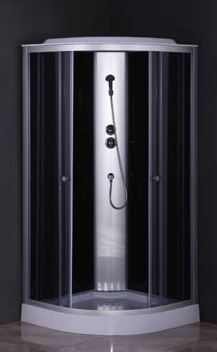 Душевная кабина в хорошем состоянии