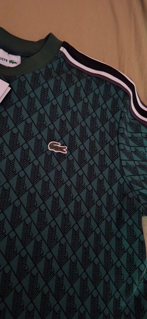 Екип на Lacoste Now