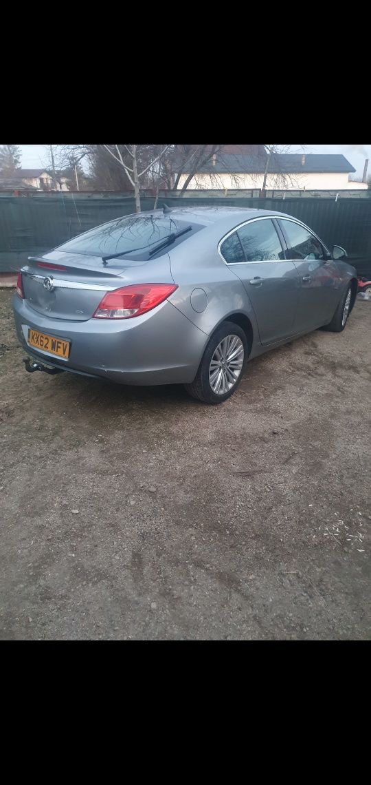 Vând Opel insignia