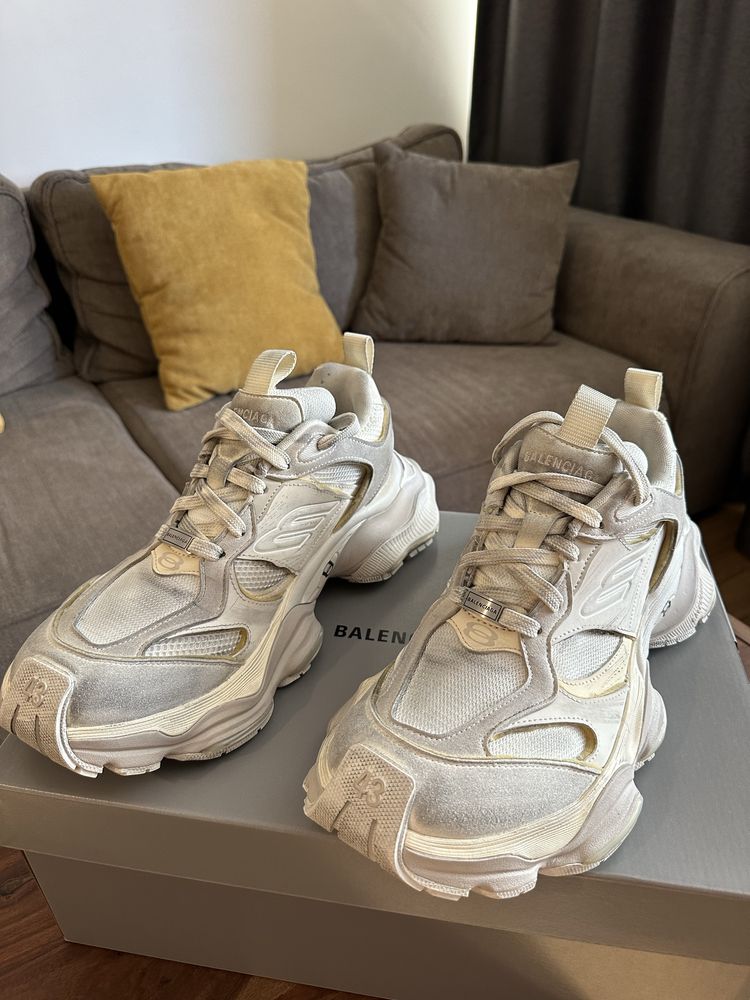 Мъжки обувки BALENCIAGA