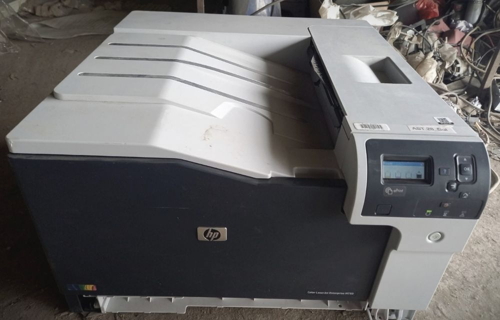 HP Color LaserJet Enterprise M750 Цветной принтер