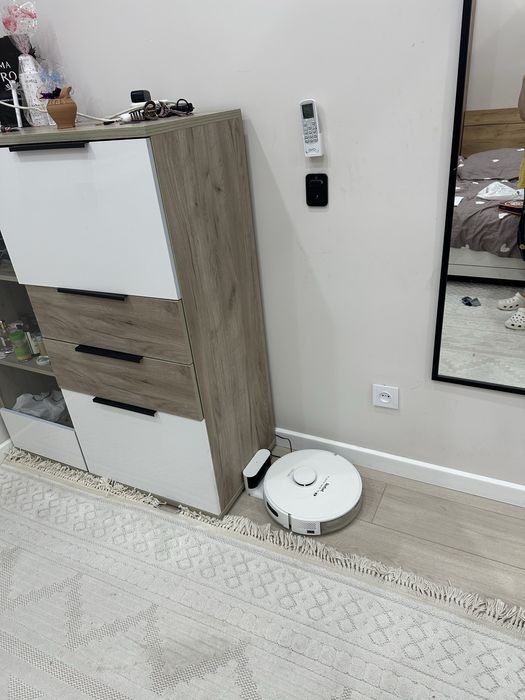 продается робот пылесос