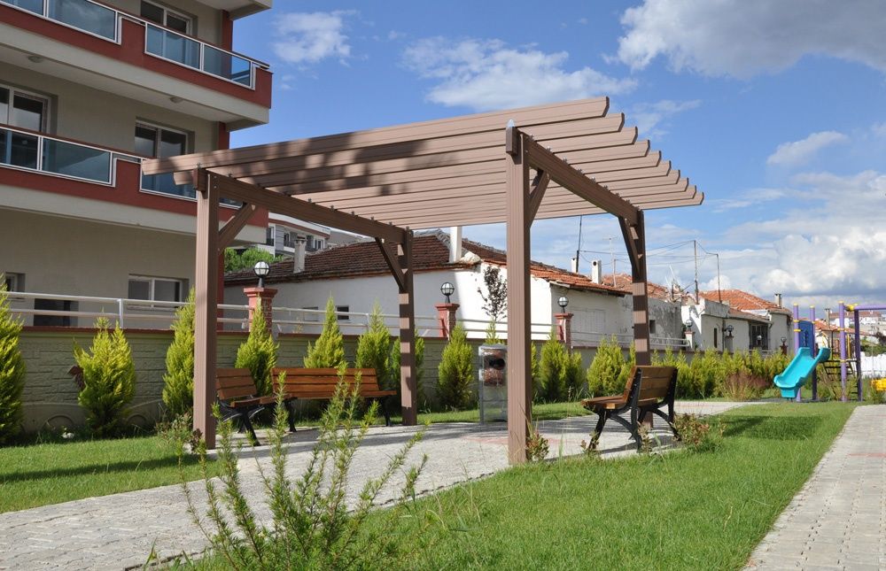 Перголи   от   WPC (дърво напълнен полимер)