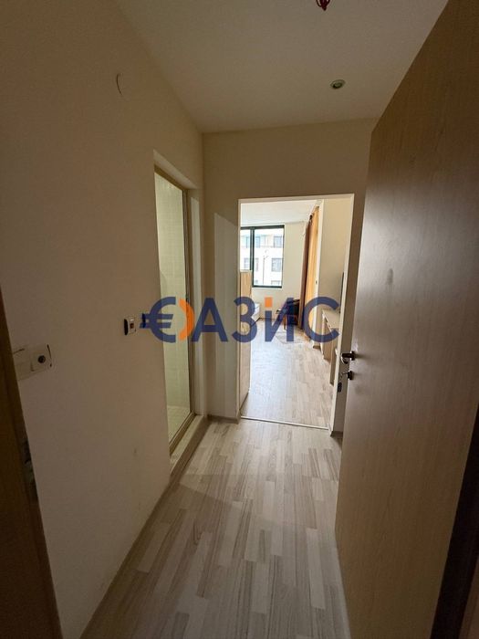 Продава се Двустаен апартамент в к.к. Слънчев бряг - 62 кв.м за 1128 €/кв.м - Снимка #4