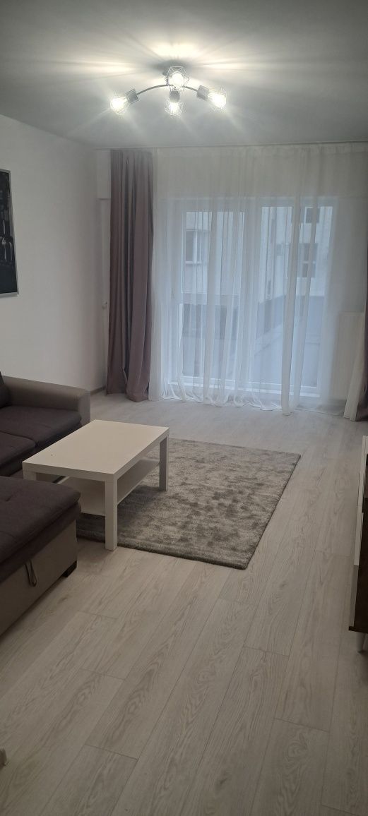 Închiriez garsoniera .Pallady complet mobilata utilata 12 min Teclu 8