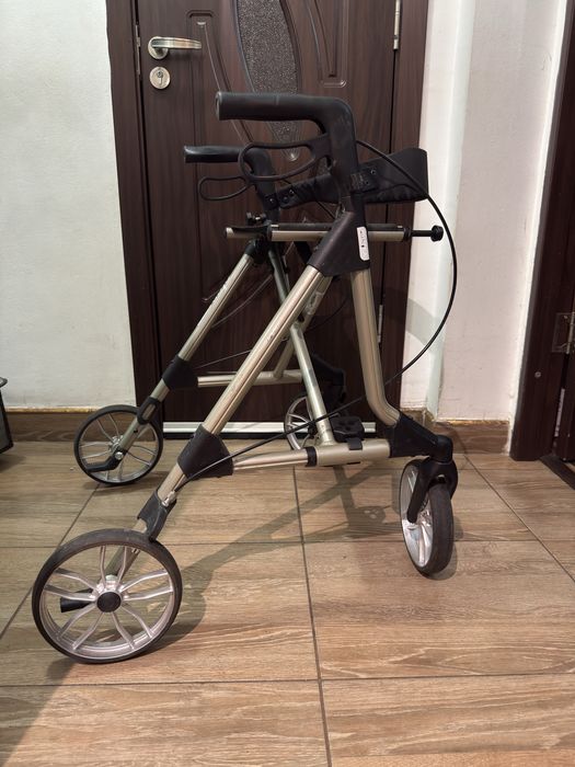 Cadru rulant din aluminiu cu roti mari transport batrani dizabilitati