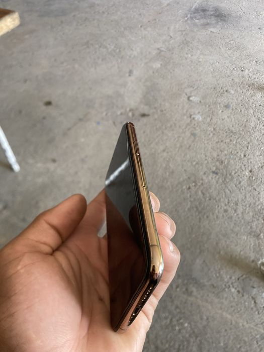 Iphone 11 pro gold