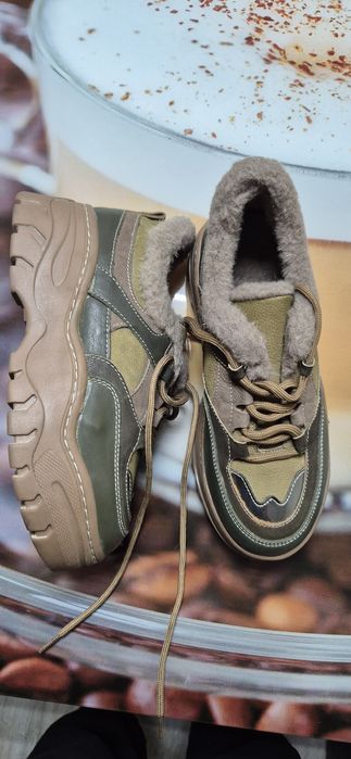 Женская зимняя обувь