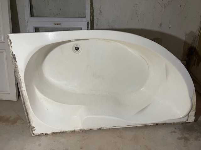 Ванна акриловая б/у с квартиры