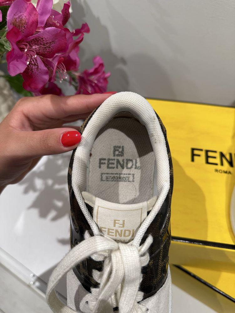 Дамски кецове FENDI
