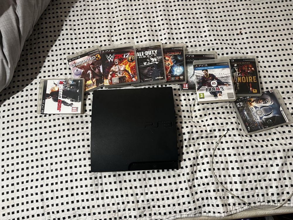 Продавам Playstation 3 с игри подарък
