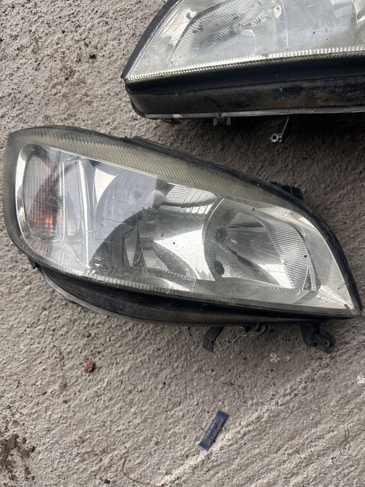 Фарове Opel Zafira A