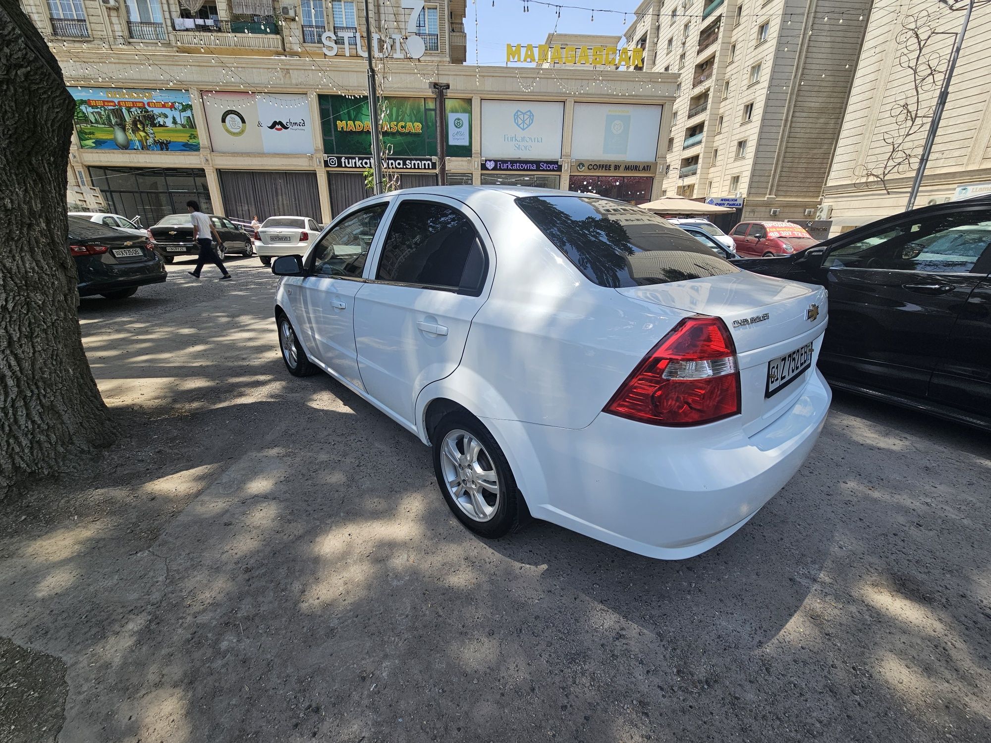 Сдам в аренду Нексия 3 4 позиция Автомат