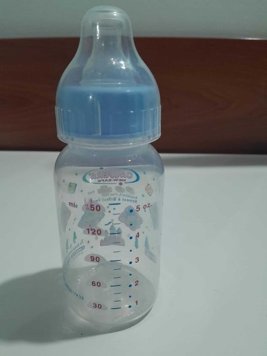 Адаптирано мляко NAN OPTIPRO® 1 и шише Camera