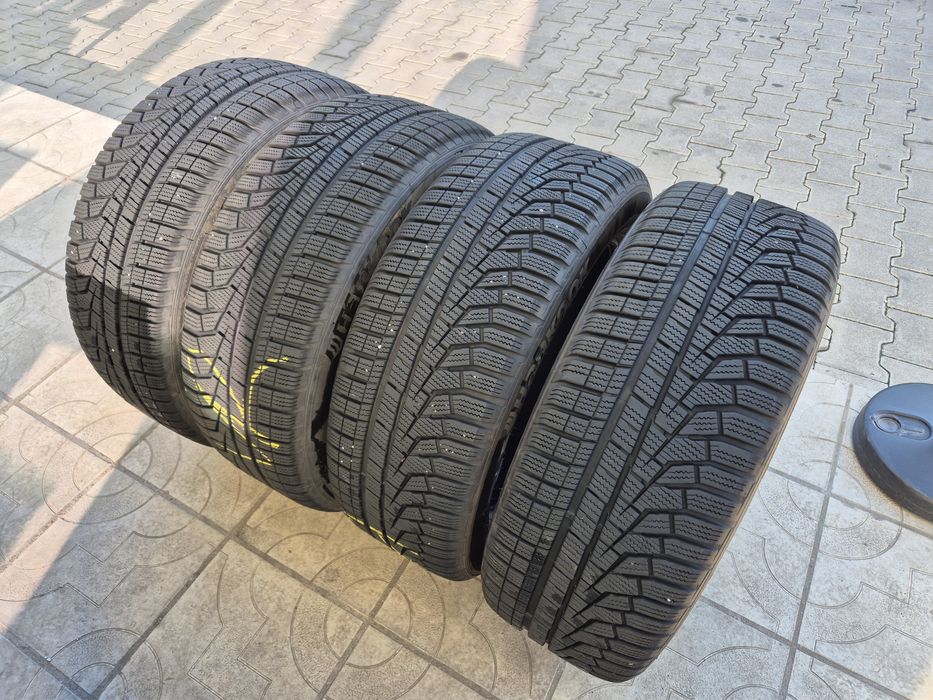 4бр.зимни гуми 215/55/17 98V HANKOOK  Winter I Cept evo 2