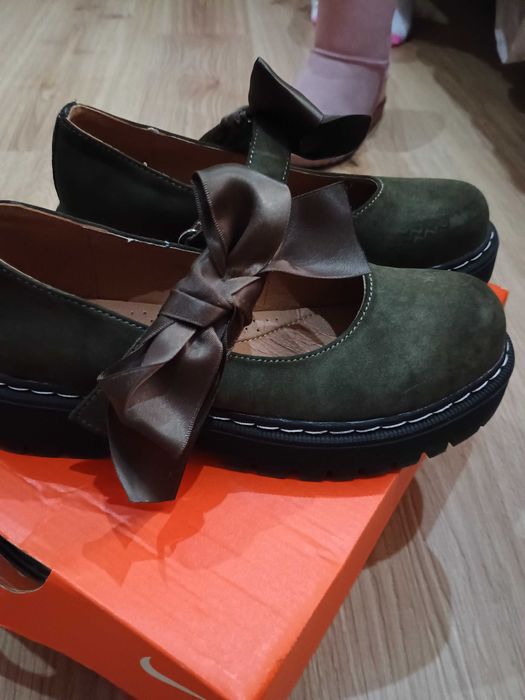 Обувки за момиче