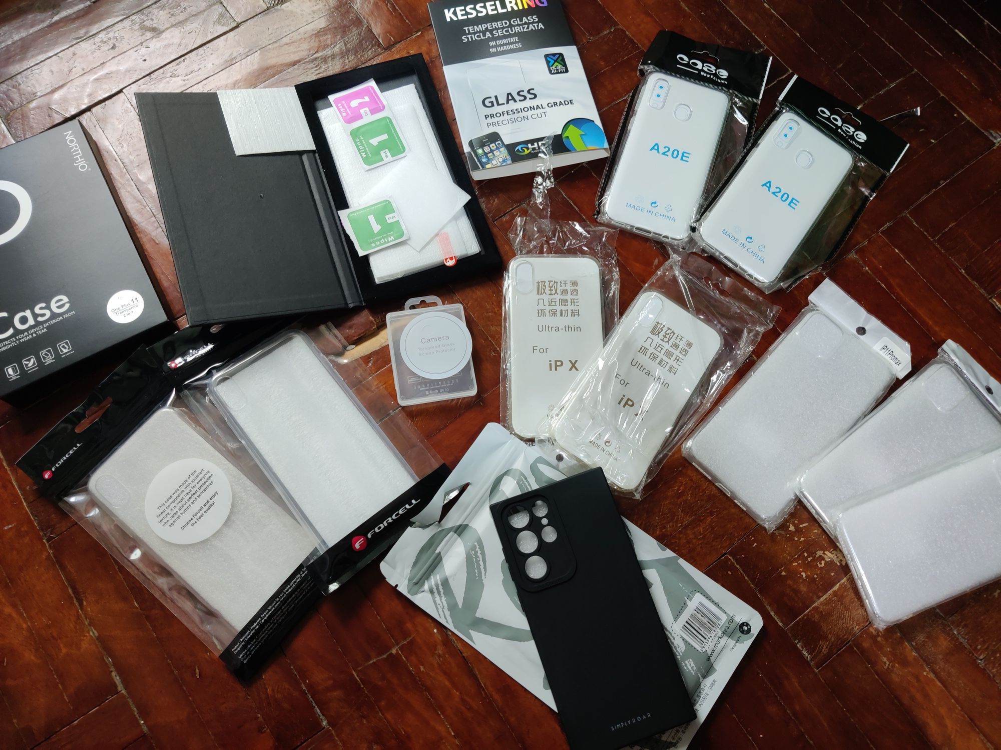 Huse Husa Folie Iphone XS 11 Pro Max, One Plus 11, Samsung S22 Ultra