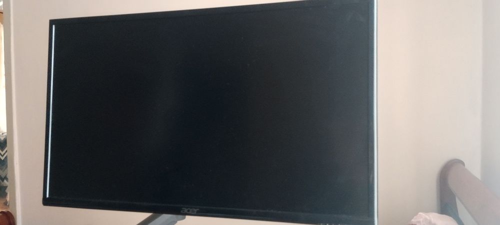 Продам монитор+ кронштейн в подарок СРОЧНО