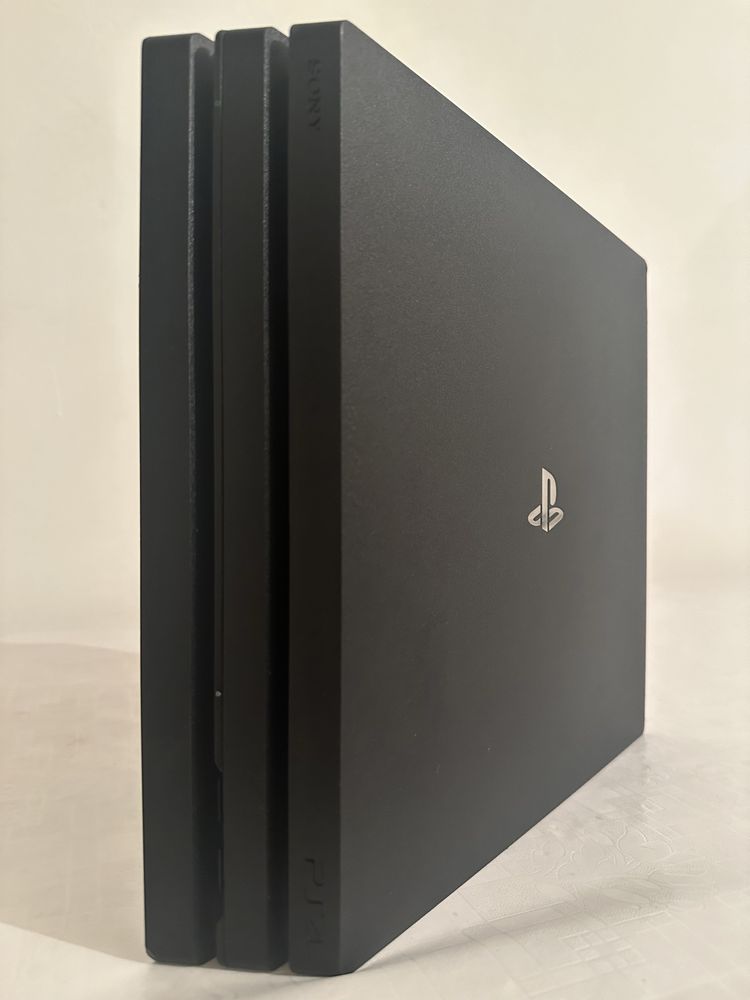 Ps4 Pro 1TB+4 игры MK11 FIFA 24 GTA4 UFC4 американец