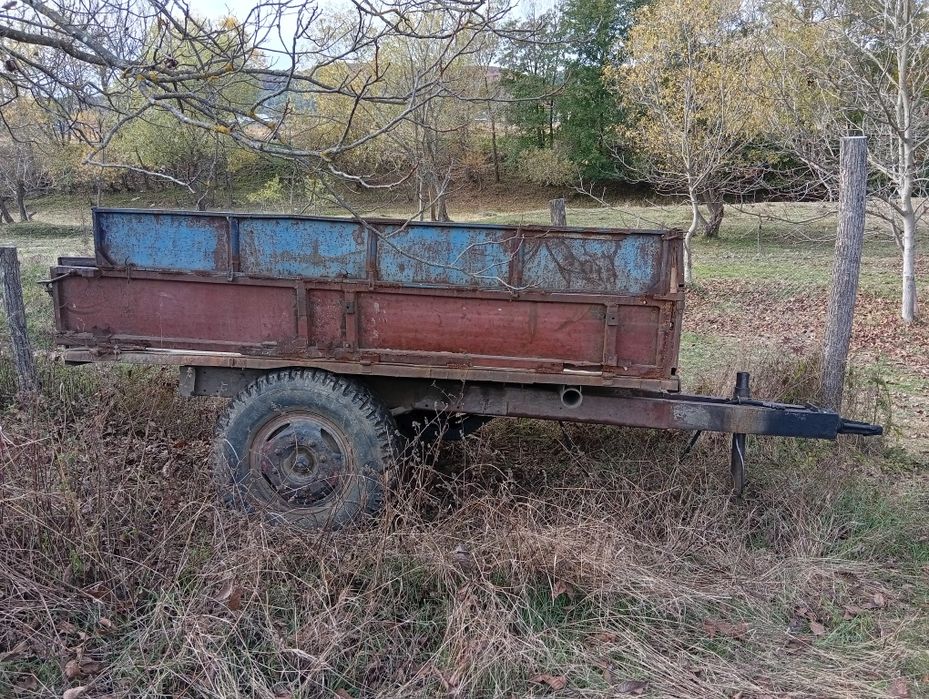 Vând Remorca monoax basculabila,plug pp4, plug pp2 MAT Craiova