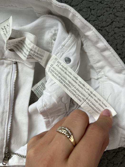 Blugi albi ,elastici, drepti