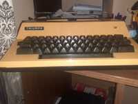 Vând mașină de scris electrica triumph gabriele 2000