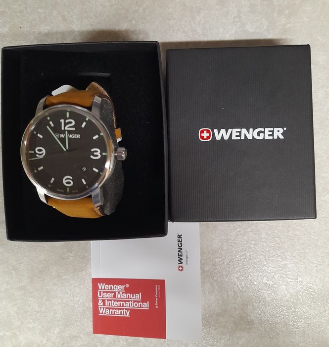 Швейцарски часовник WENGER URBAN CLASSIC 
Унисекс часовник
