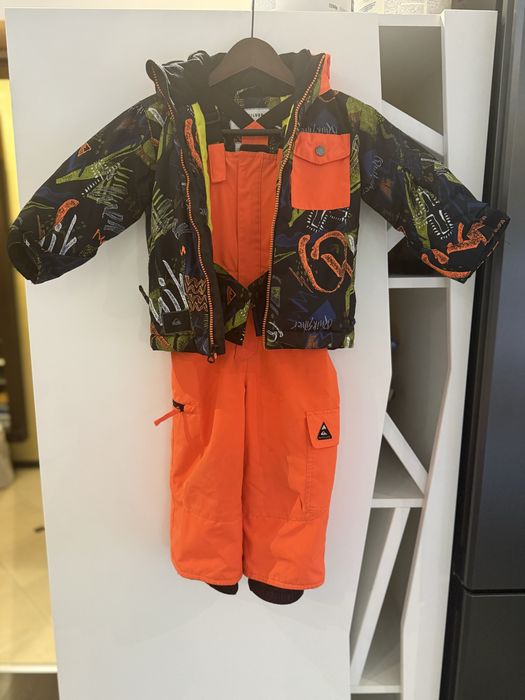 Детски ски екип Quiksilver за 2 години