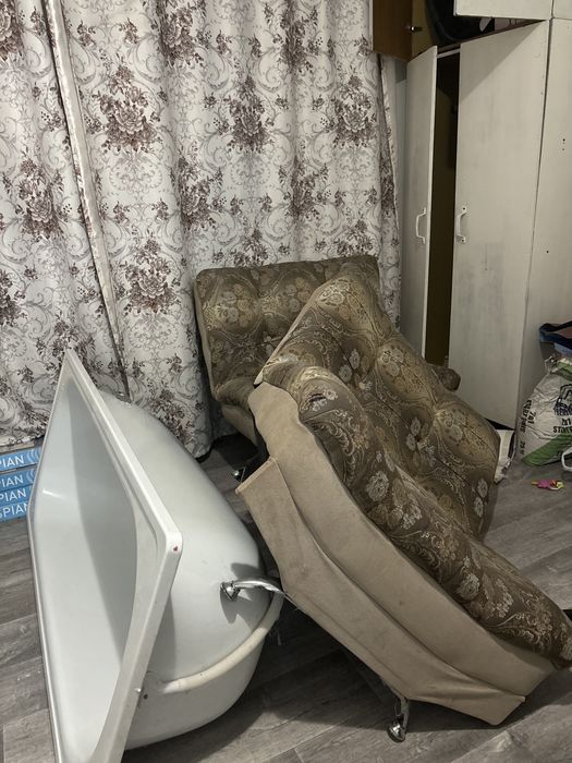 Диван продам срочно