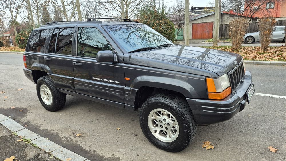 Vând Grand Cherokee ZJ 2,5 tdi