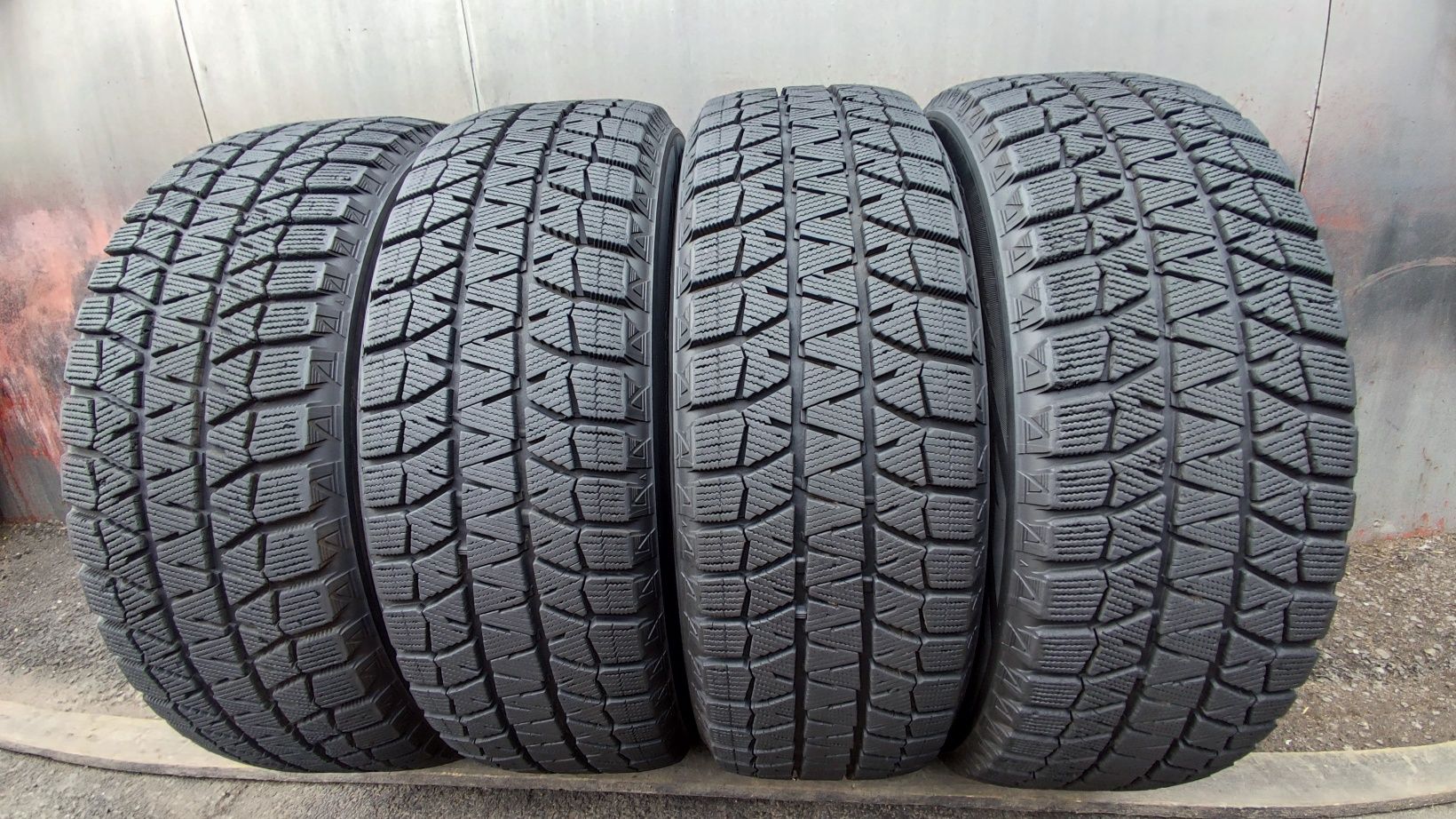 4бр. зимни гуми 225/65/17 Bridgestone Blizzak, XL подсилени 
dot22
8.