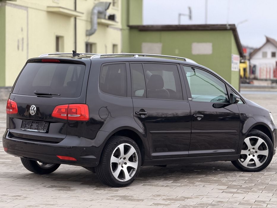 Vw touran Style An 2012 2.0TDi 140Cp 7Locuri Bi-Xenon/Led/Navi