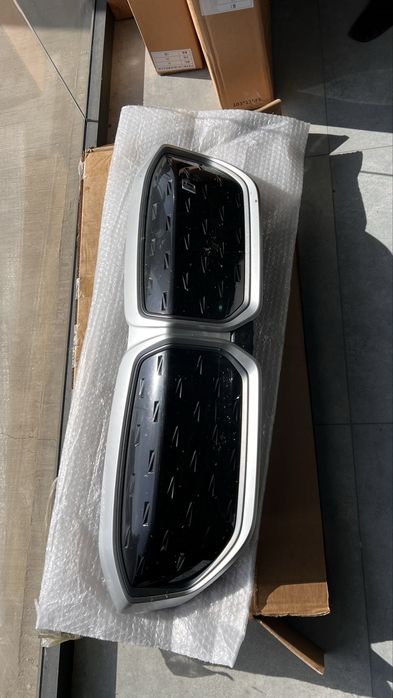 BMW i3 rodnoy oblisovka