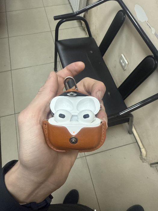 Airpods 3 очен хорошом состаяние