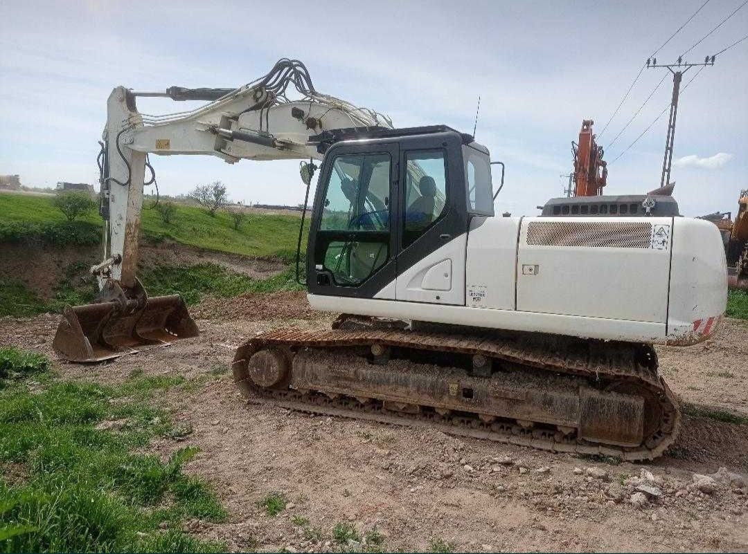 Excavator Case Cx210 2013 22.7t
