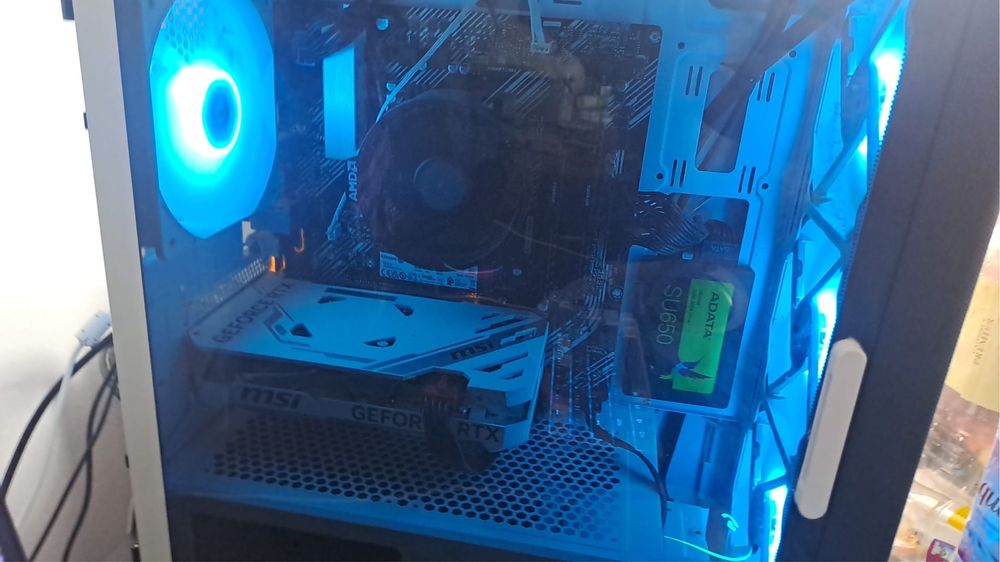 Vand setup de gaming rtx 4060