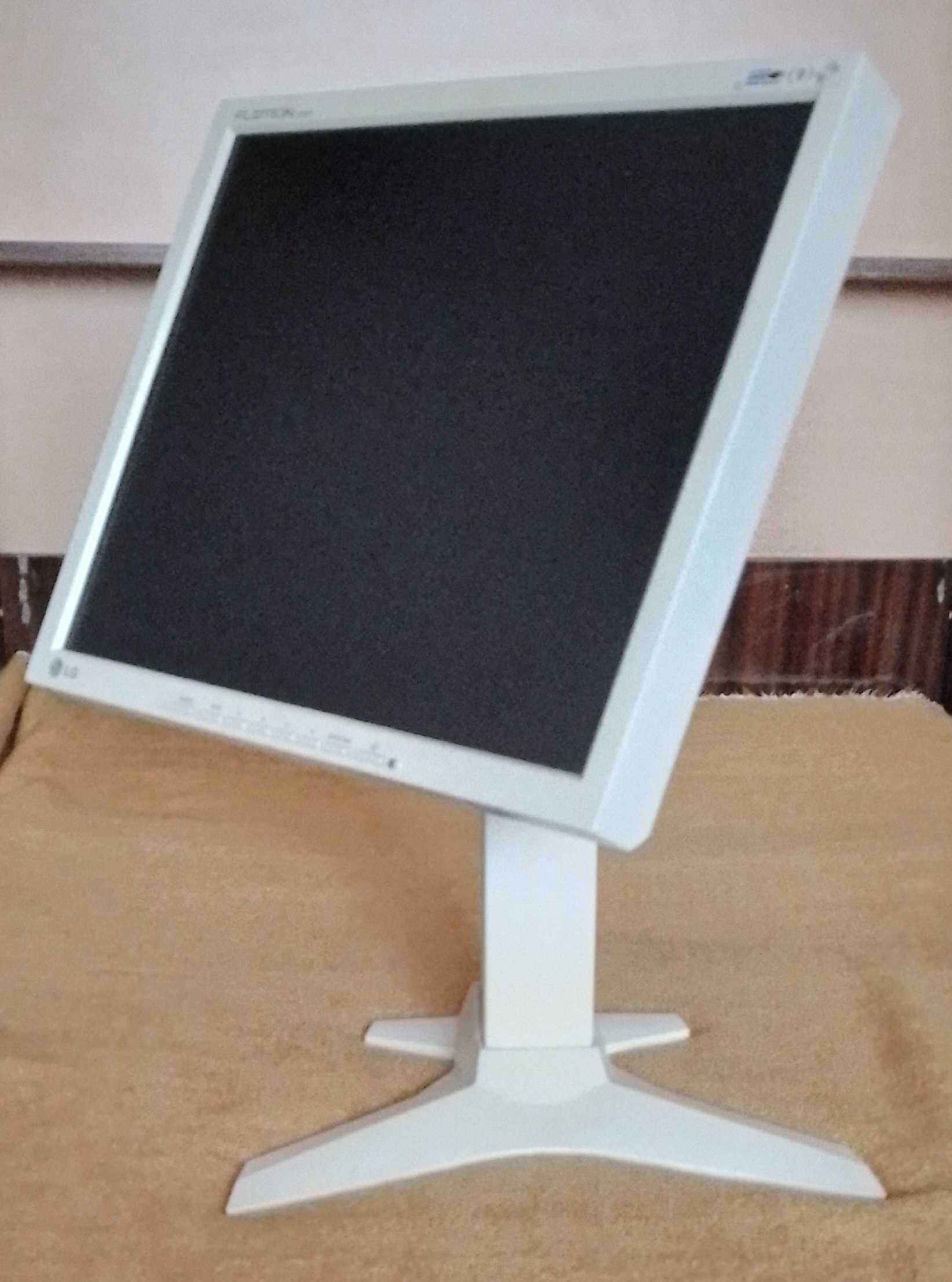 LCD Monitor LG. Made in Korea.