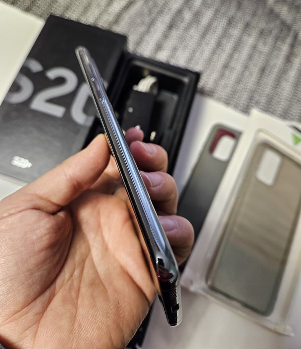 Samsung S20 plus Cosmic Gray, 4G, 8GB Ram, 128 GB Dual sim
